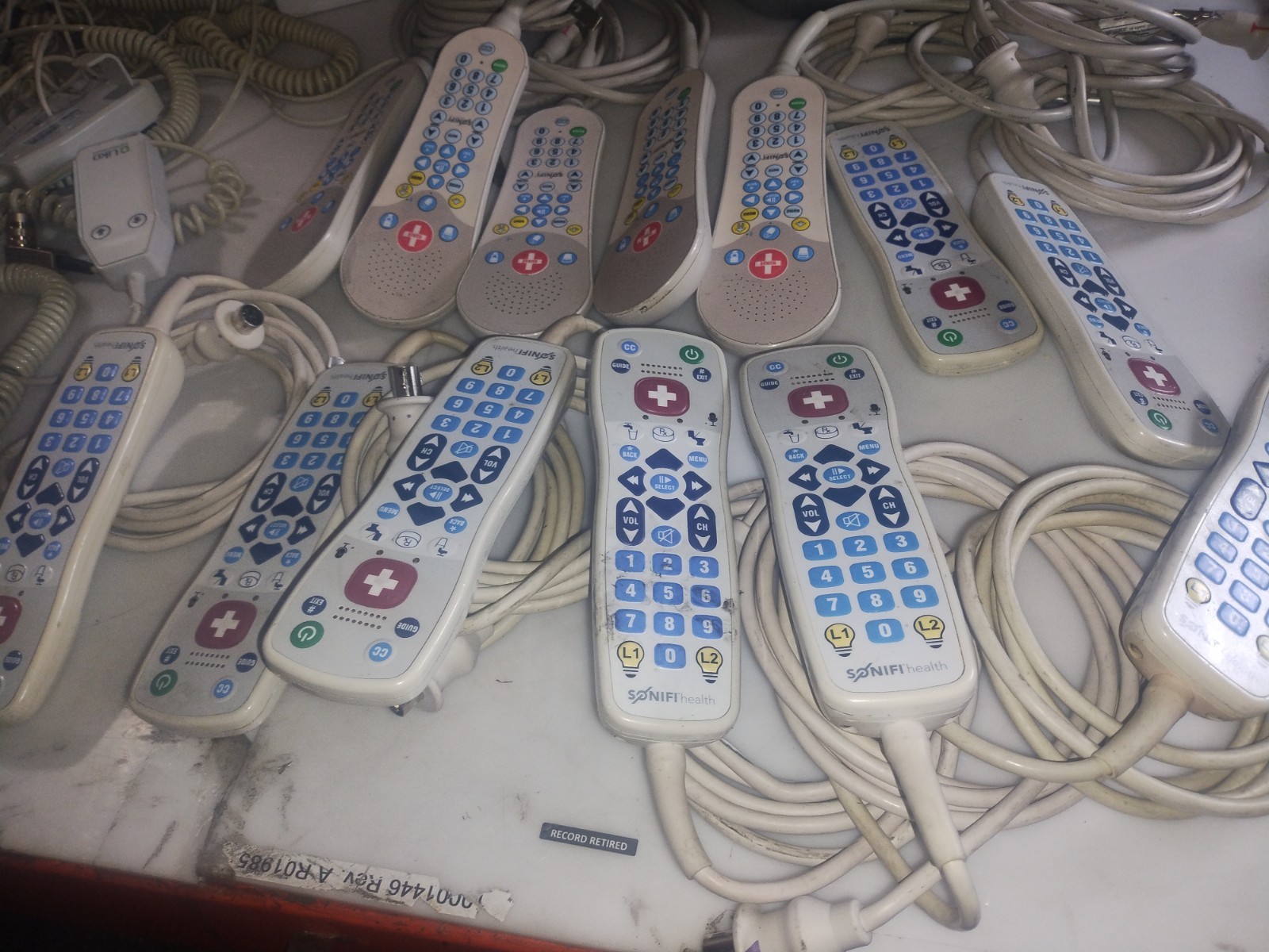 Anacom Medtek A2922-088DJM Nurse Call. 5 Pillow Speaker Remotes.
