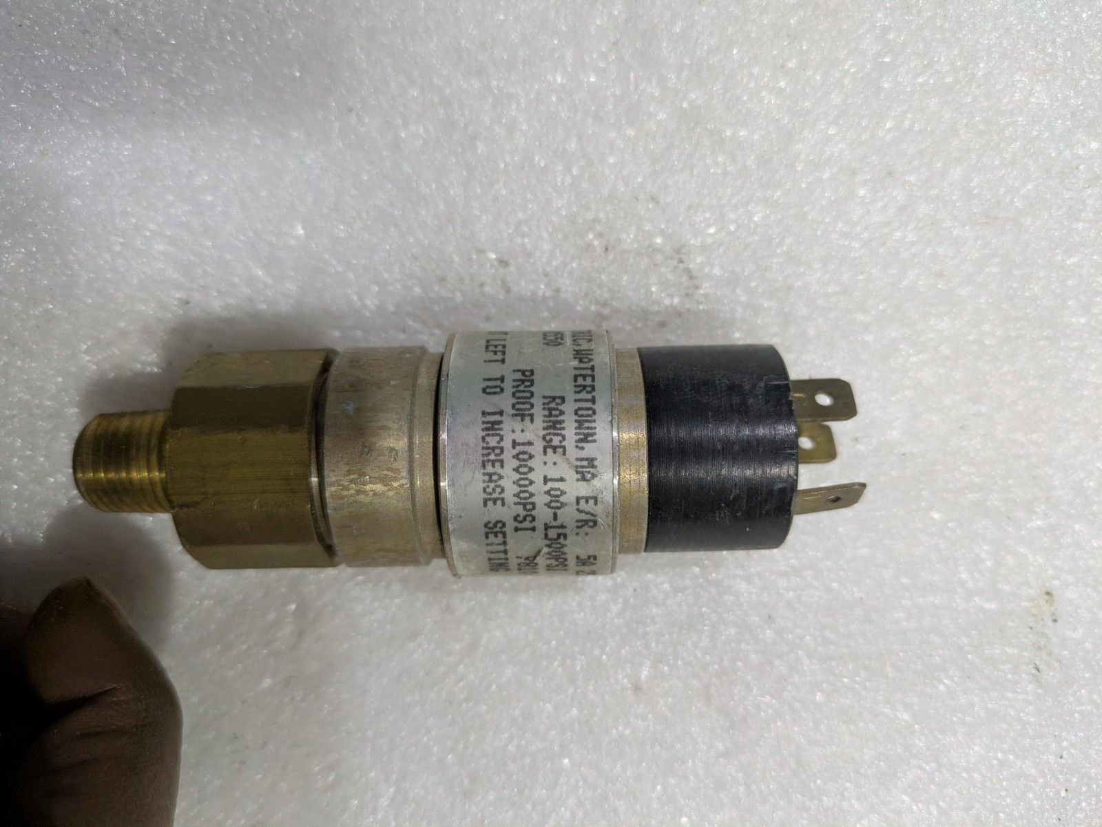 SPECTRA 10 UNITED ELECTRIC 10-B13 M512 M550 100-1500PSI 5A 250VAC PUSH COVER UP,
