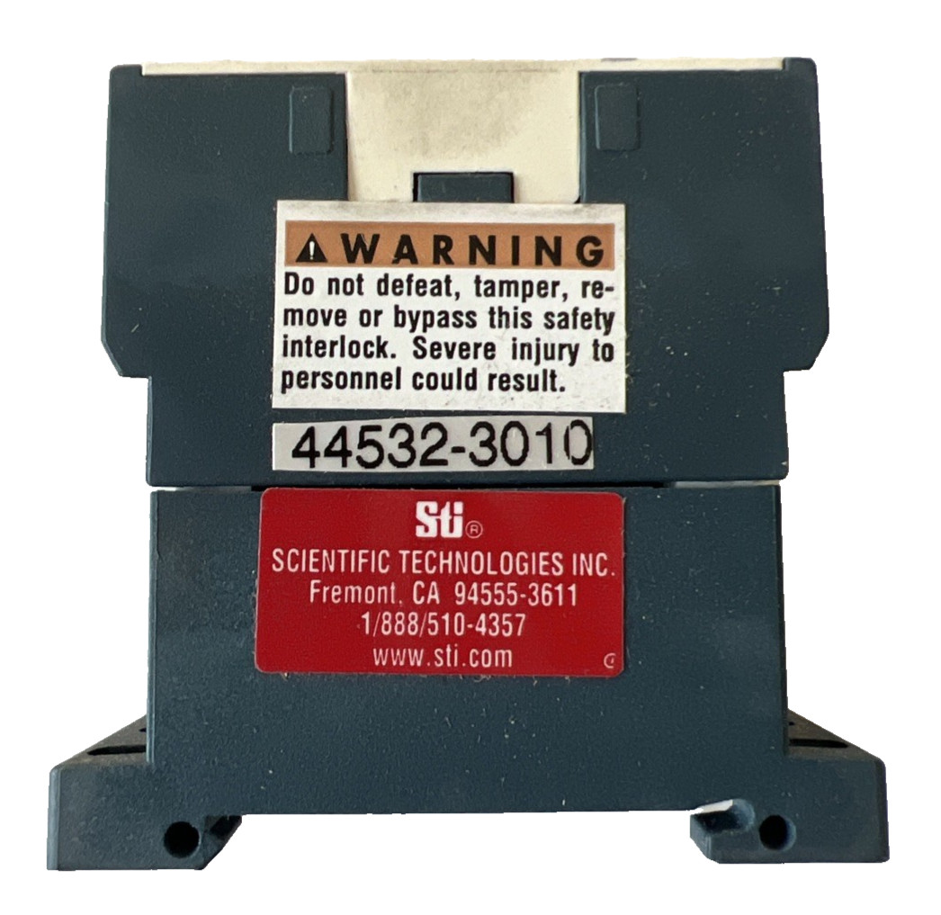 NEW SCHNEIDER STI 44532-3010 FGR22 24VDC 2NO + 2NC