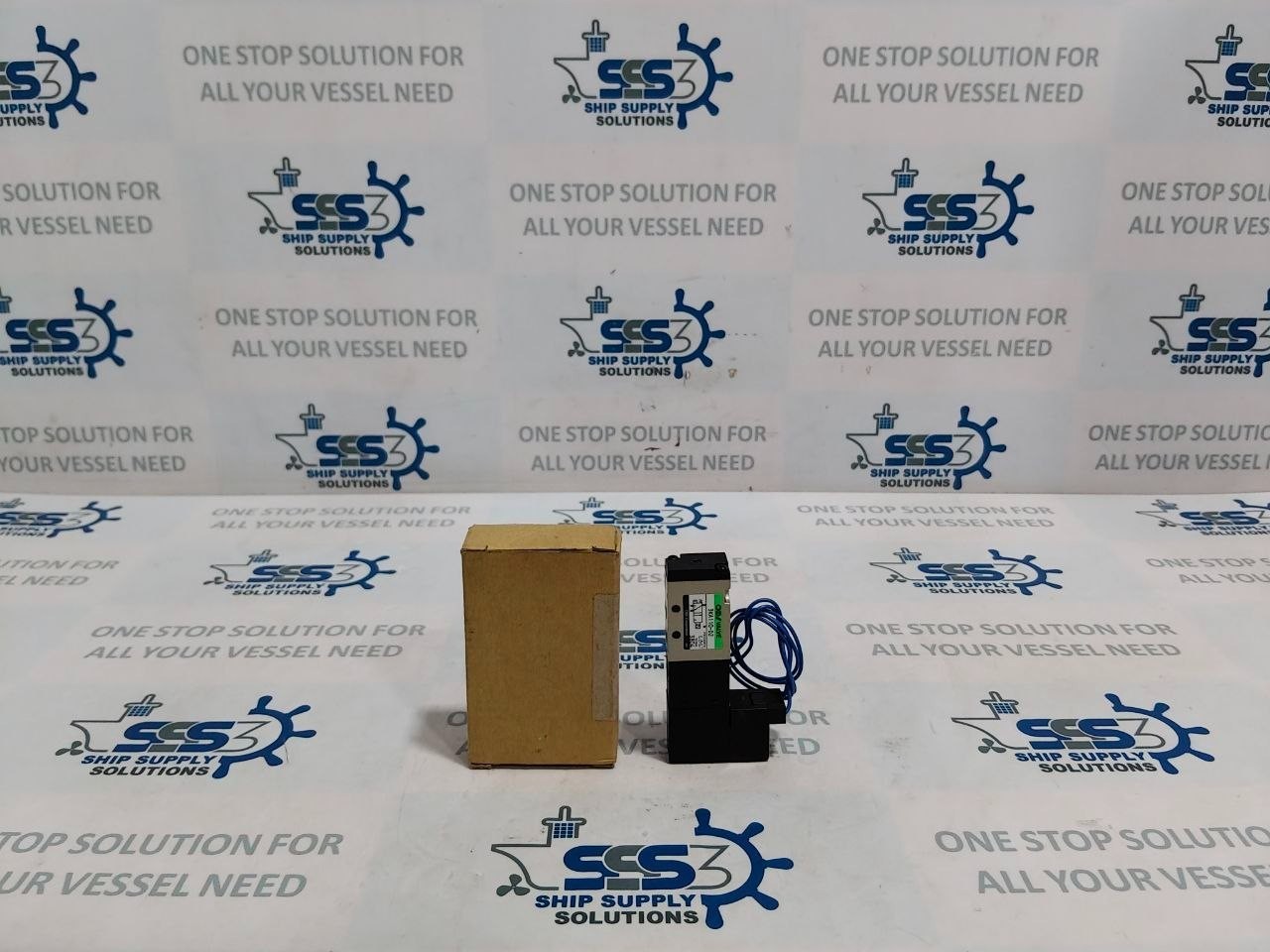 CKD 3KA110-D2 Pneumatic Solenoid Valve with Coil AC100V Press 0.15-0.7MPa