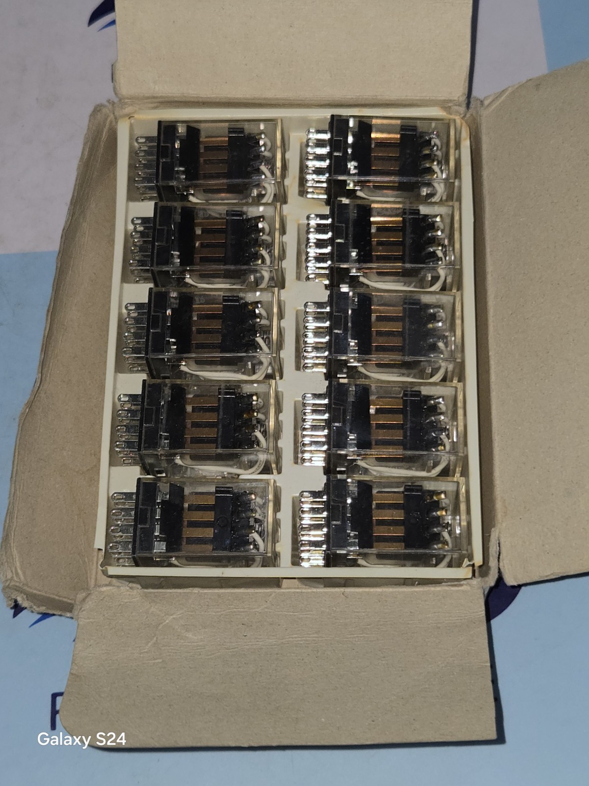 NEW Omron MY4N-D2 Relay 24VDC 5A ( 1 BOX )