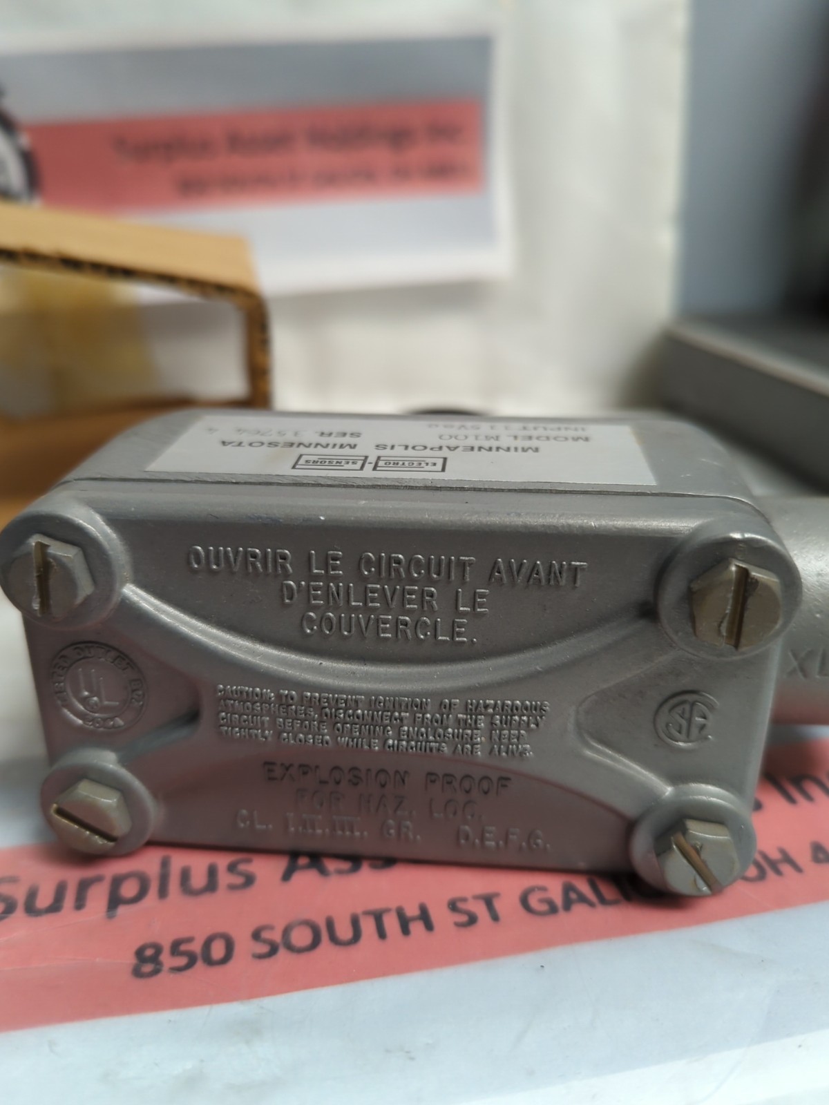 ELECTRO SENSORS,M100.SHAFT SPEED SWITCH 115VAC NOS