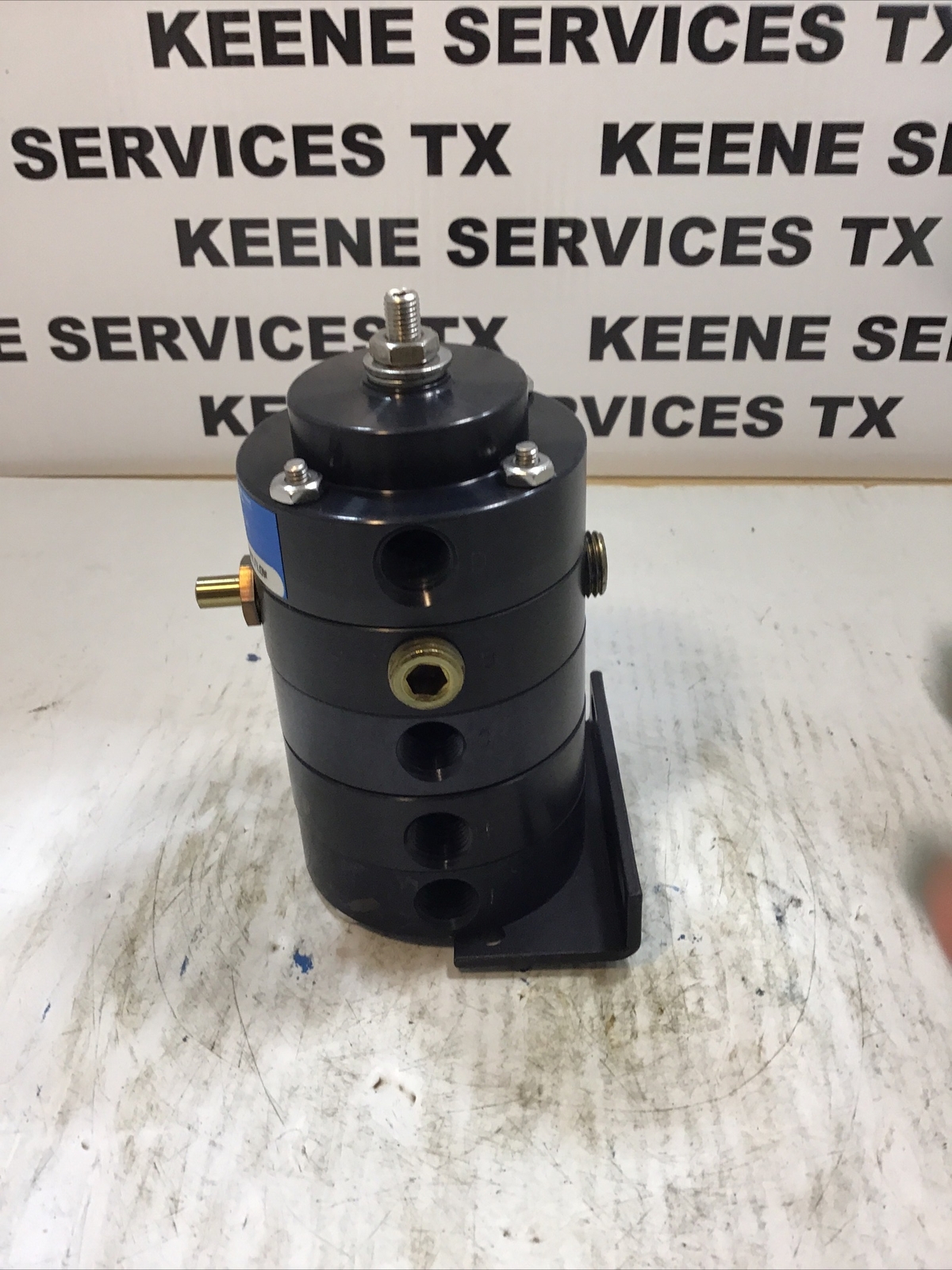 Control Air Inc. Air Pressure Regulator MITE 74H 3way/low