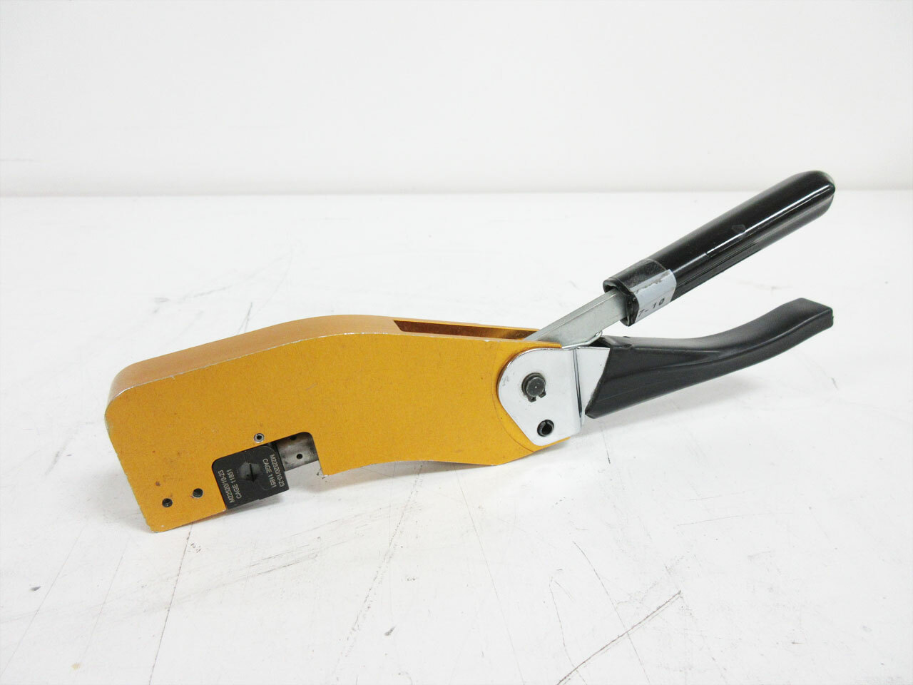 ASTRO TOOL 620215 M22520/10-01 CRIMPING TOOL W/ DANIELS X155 M22520/10-23 DIE