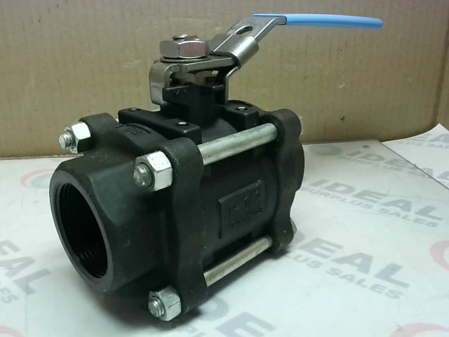 Milwaukee 30CS0F-01-LL Ball Valve 1-1/2″ w/ Safety Lock Lever 1
