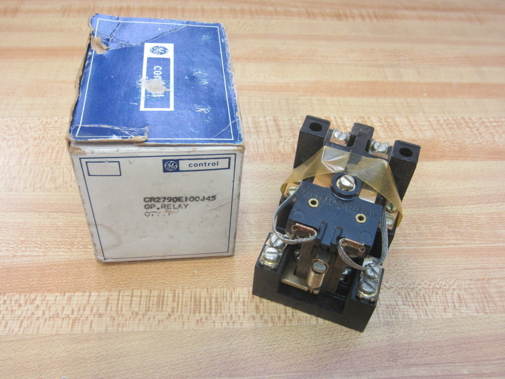 General Electric CR2790E100J45 GE GP 10A Relay 300V