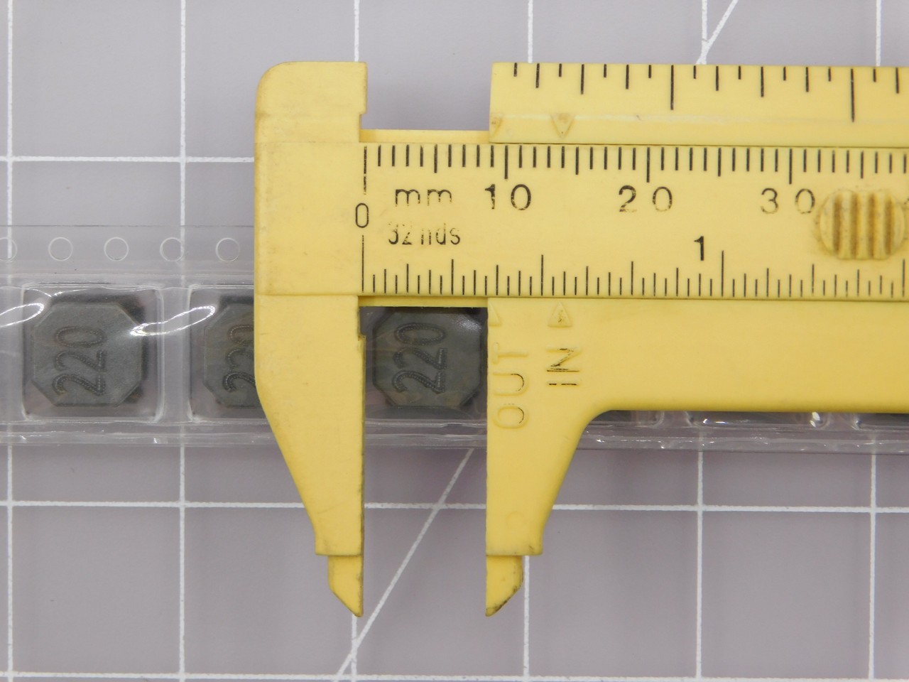 Lot of 357 SHENZHEN SUNLORD ELECTRONICS SWPA8065S220MTP01 2.7A 22uH ±20% SMD,8×8