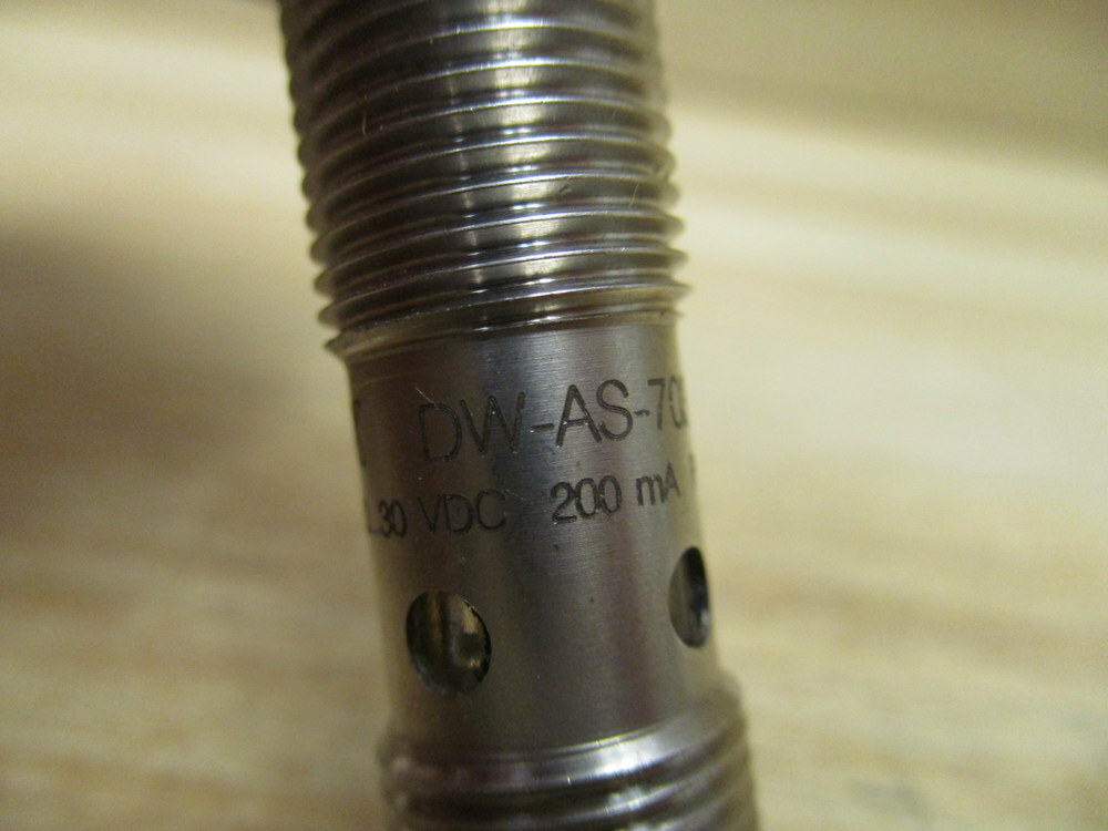 Contrinex DW-AS-703-M12 Sensor