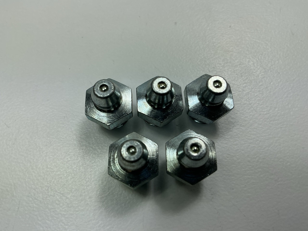 (5) Edelmann 624000 Grease Fittings 3/8″-24 Standard Thread X 11/16″ Long