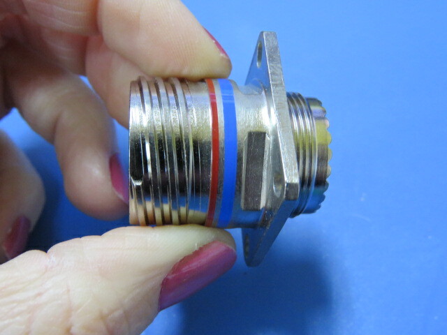 ITT D38999/20FD35SA Qty of 1 per Lot 37 Position Circular Connector Receptacle,