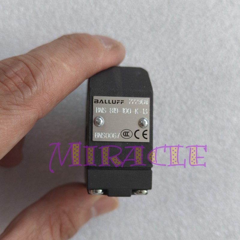 1PC New For BALLUFF BNS 819-100-K-13 Limit Switch