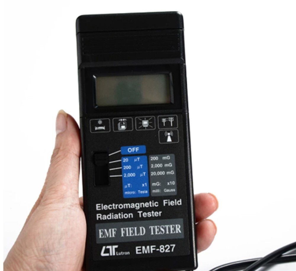 Electromagnetic Field Tester with Separate Probe
