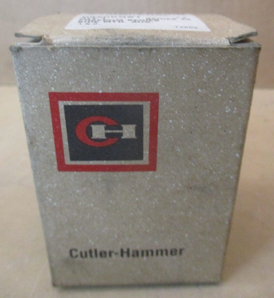 Cutler-Hammer C320KGS1 Freedom Series Side Mtd. Aux. Series A2 46853LR