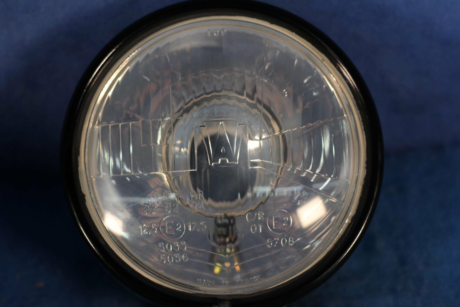 NEW VOLVO HEADLAMP VOE4803641 1 YEAR WARRANTY
