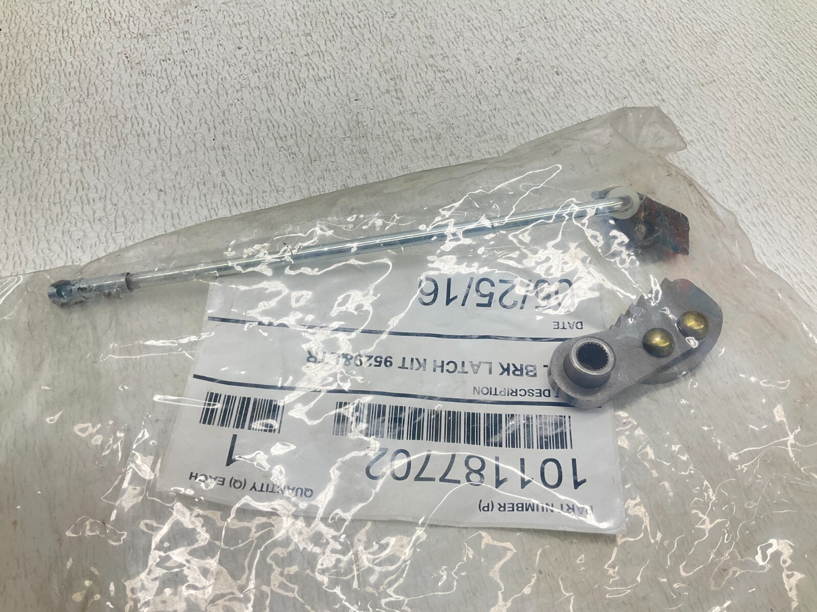TE OEM 101187702 Hill Break Latch Kit 9529 & LTR New (TSC)