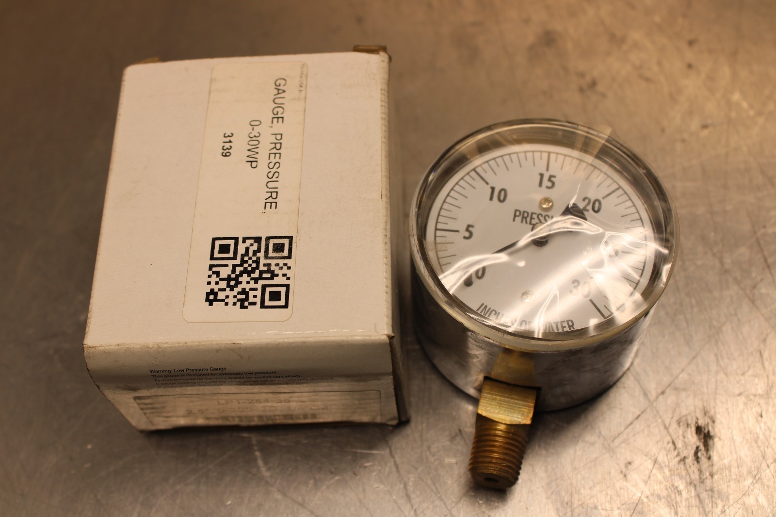 Weiss LP1-254-30 Gauge 2.5″ LM 1/4npt 0/30″ H2O