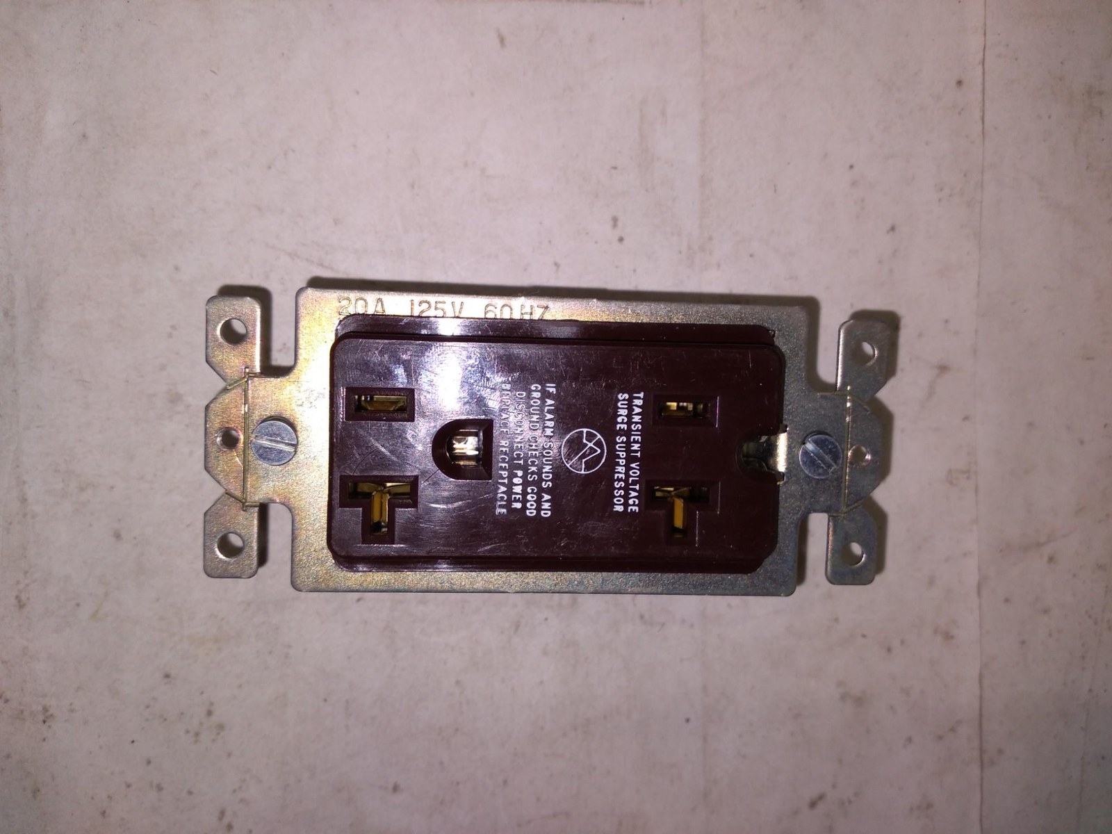 COOPER ARROW HART TVSS 5362S 20A 125V 2P 3W GDG BROWN WIRING DEVICES ‘5 IN BOX’