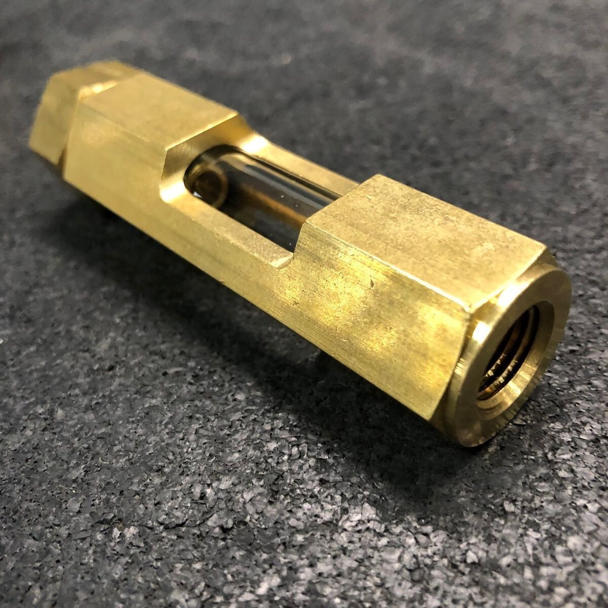 LDI Industries F153 Flow Sight w/ multiple adapters