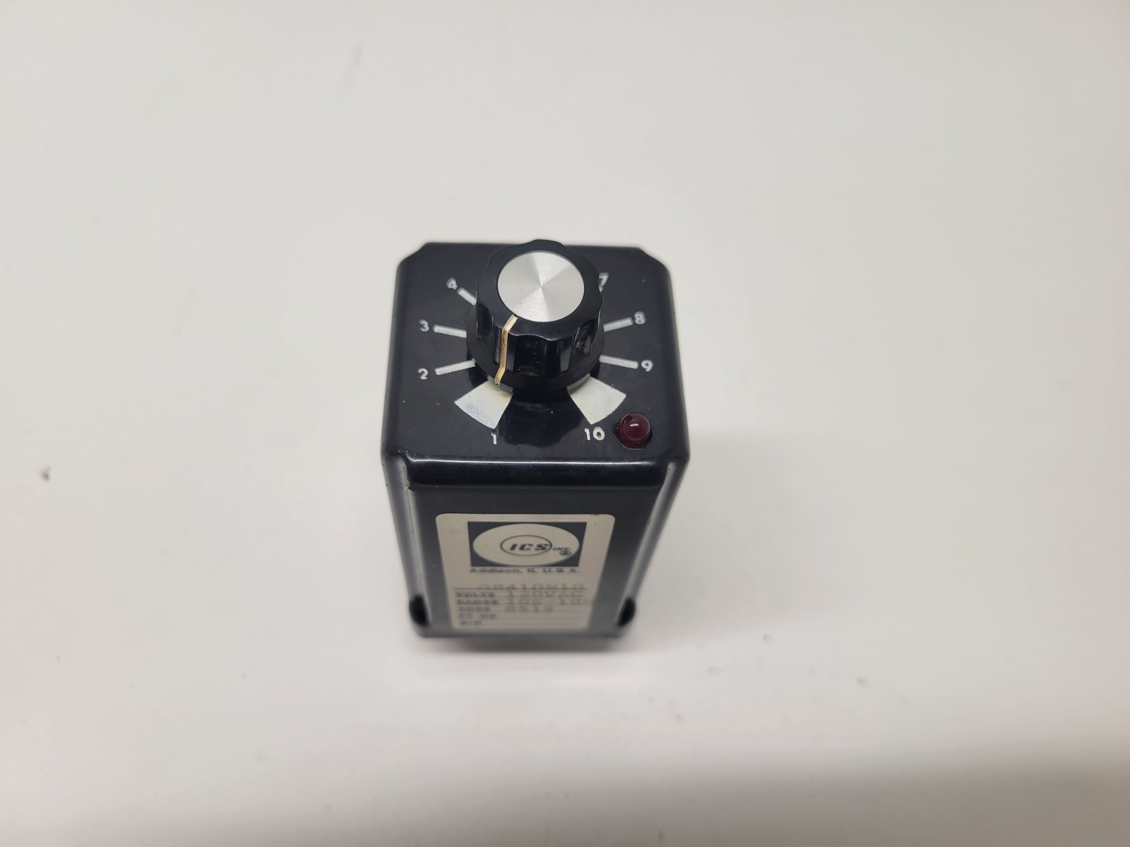 GOOD USED! ICS 10S-10M 120VAC TIMING RELAY OP410N10