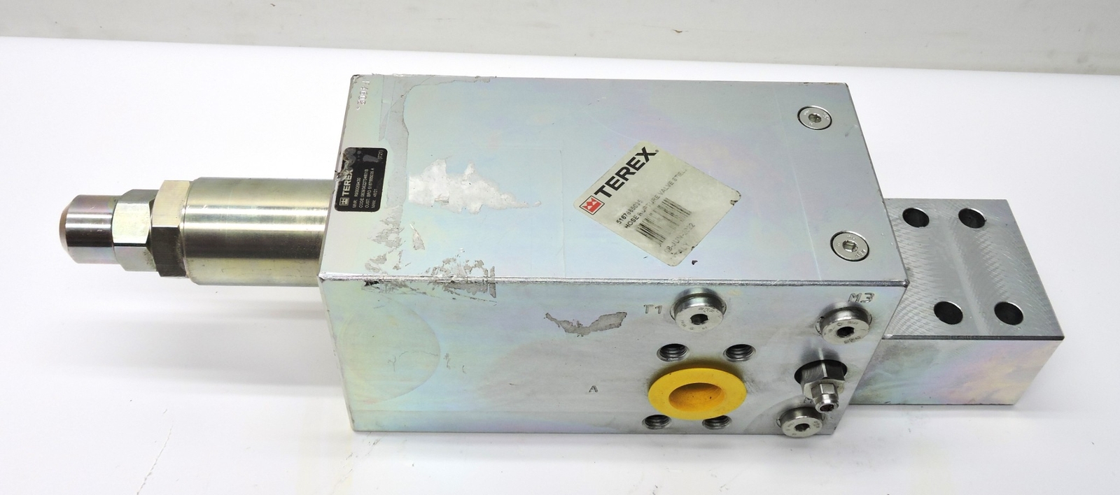 Terex 5167665035 HOSE RUPTURE VALVE R930059430