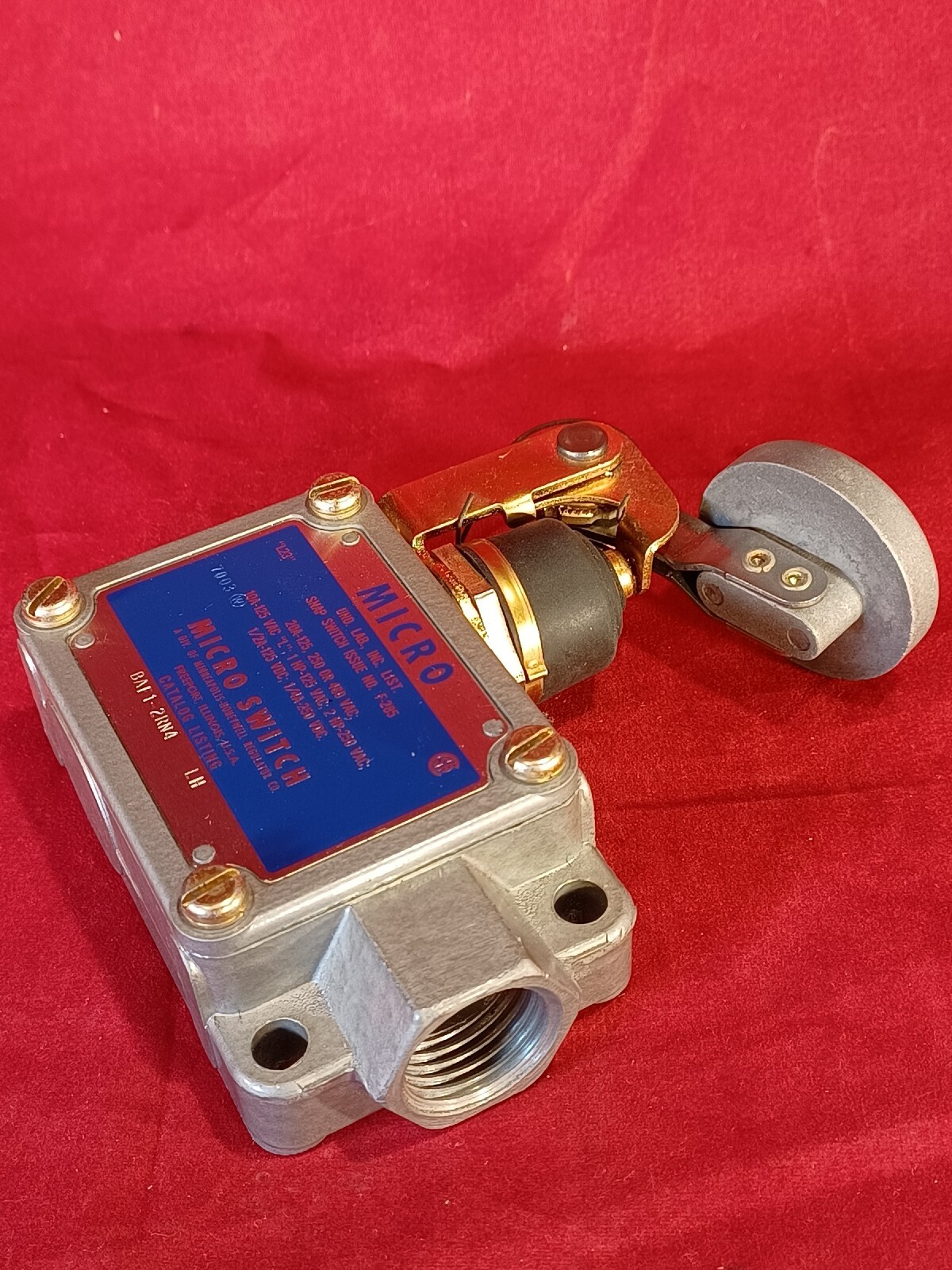 HONEYWELL BAF1-2RN4-LH NSMP MICRO SWITCH NEW VINTAGE ONS