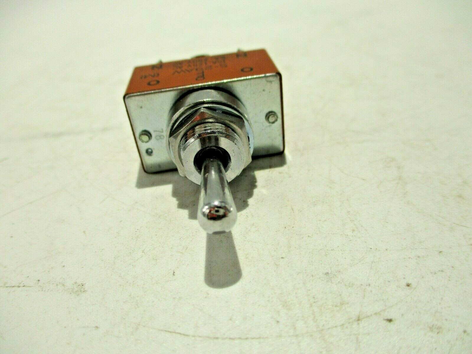 NEW NIKKAI TOGGLE SWITCH 15/6A 125/250V