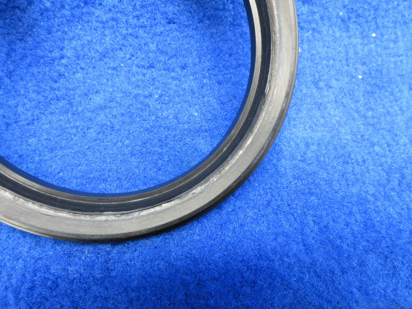 Dan-Loc Flexitallic Lamons R31 Oval Rubber Ring Joint Gasket Seal R-31 lot of 4