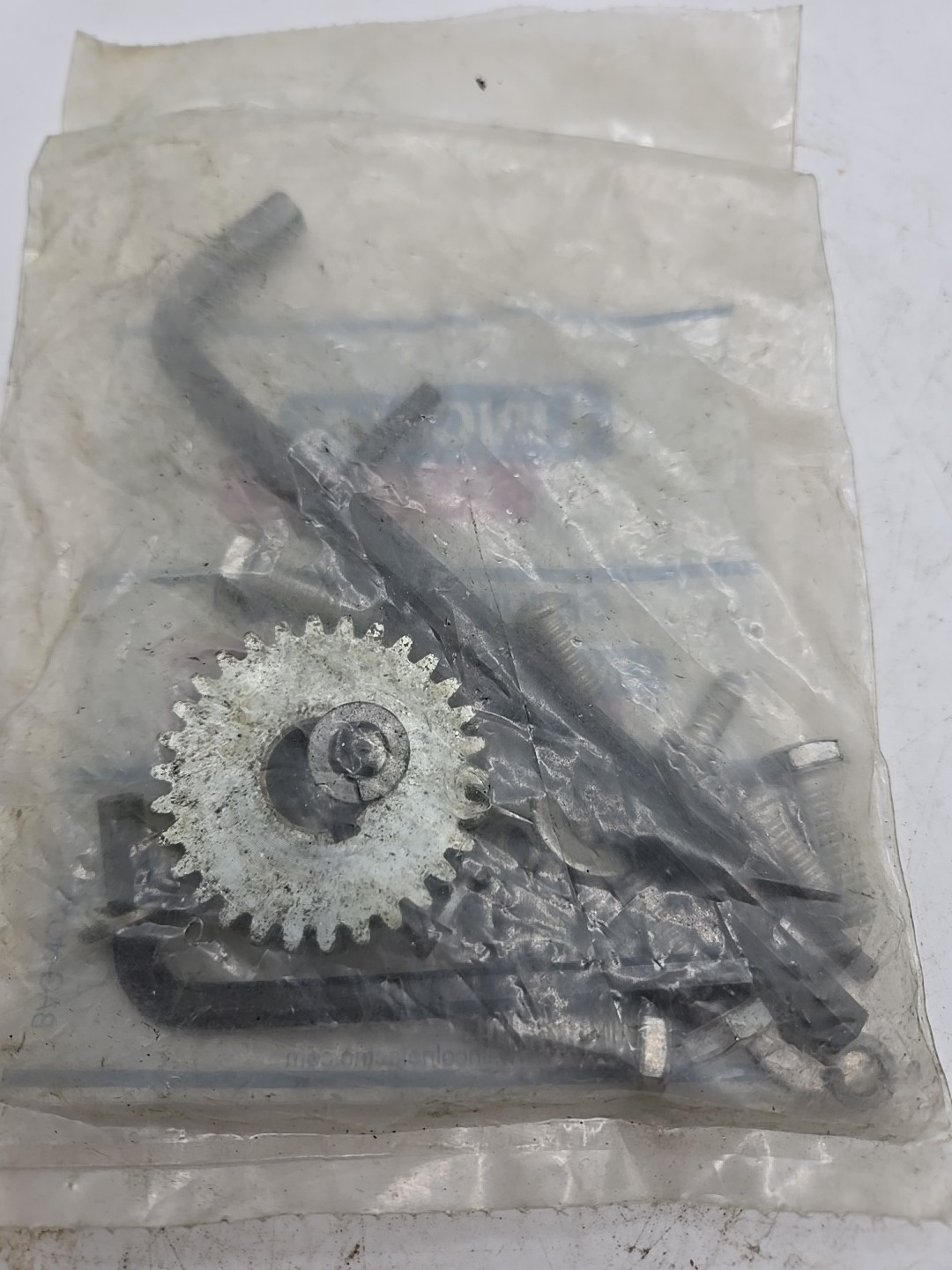 SEALED NEW LINCOLN ELECTRIC S23858-7 MTG HARDWARE KIT (4C2)