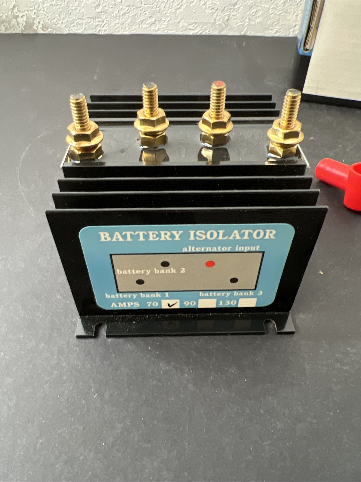 Boating Accessories Battery Isolator 01-70-3 70A 1 alternator/ 3 Batteries 6-32V