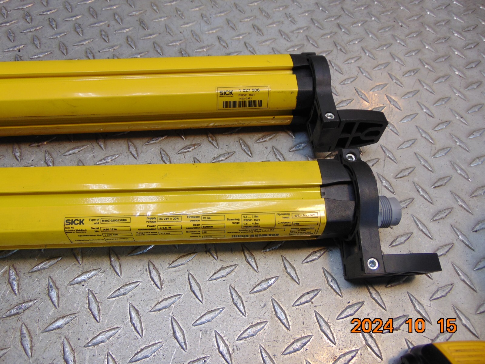 SICK M 4000 M40Z-025023RB0 & PSD01-1501 1027906 SAFETY LIGHT SENSOR SET