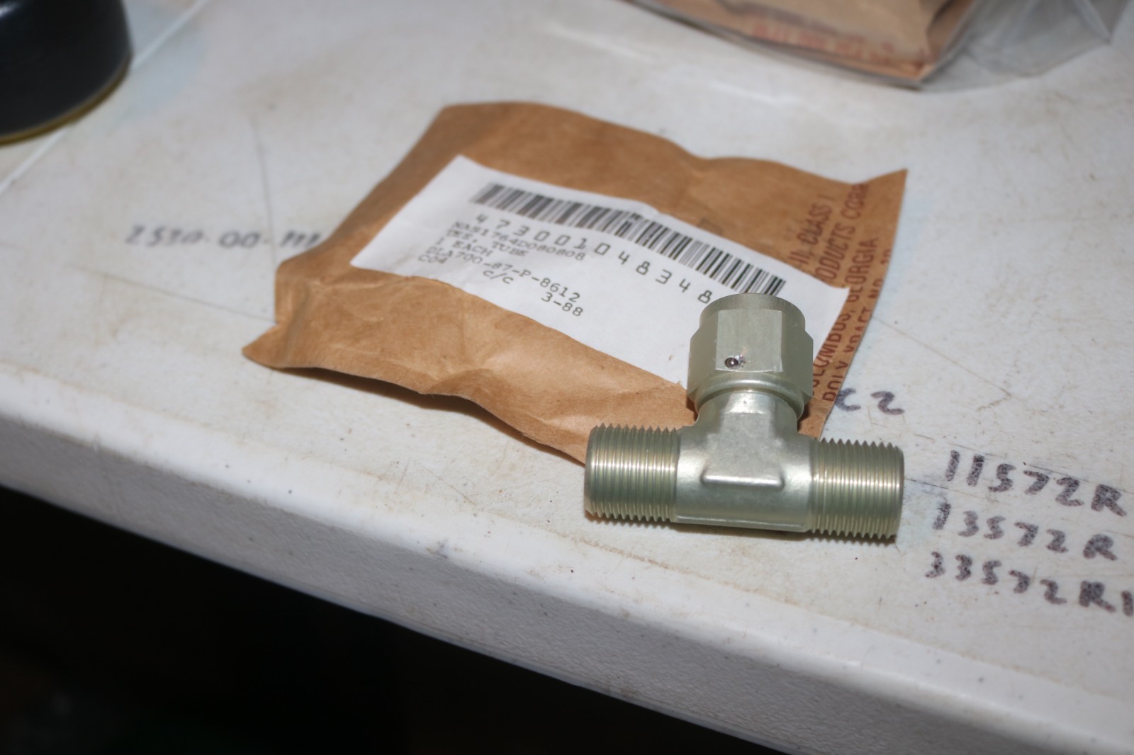 NOS tee tube fitting NAS1764-080808D 4730-01-048-3488 3/4 UNJF