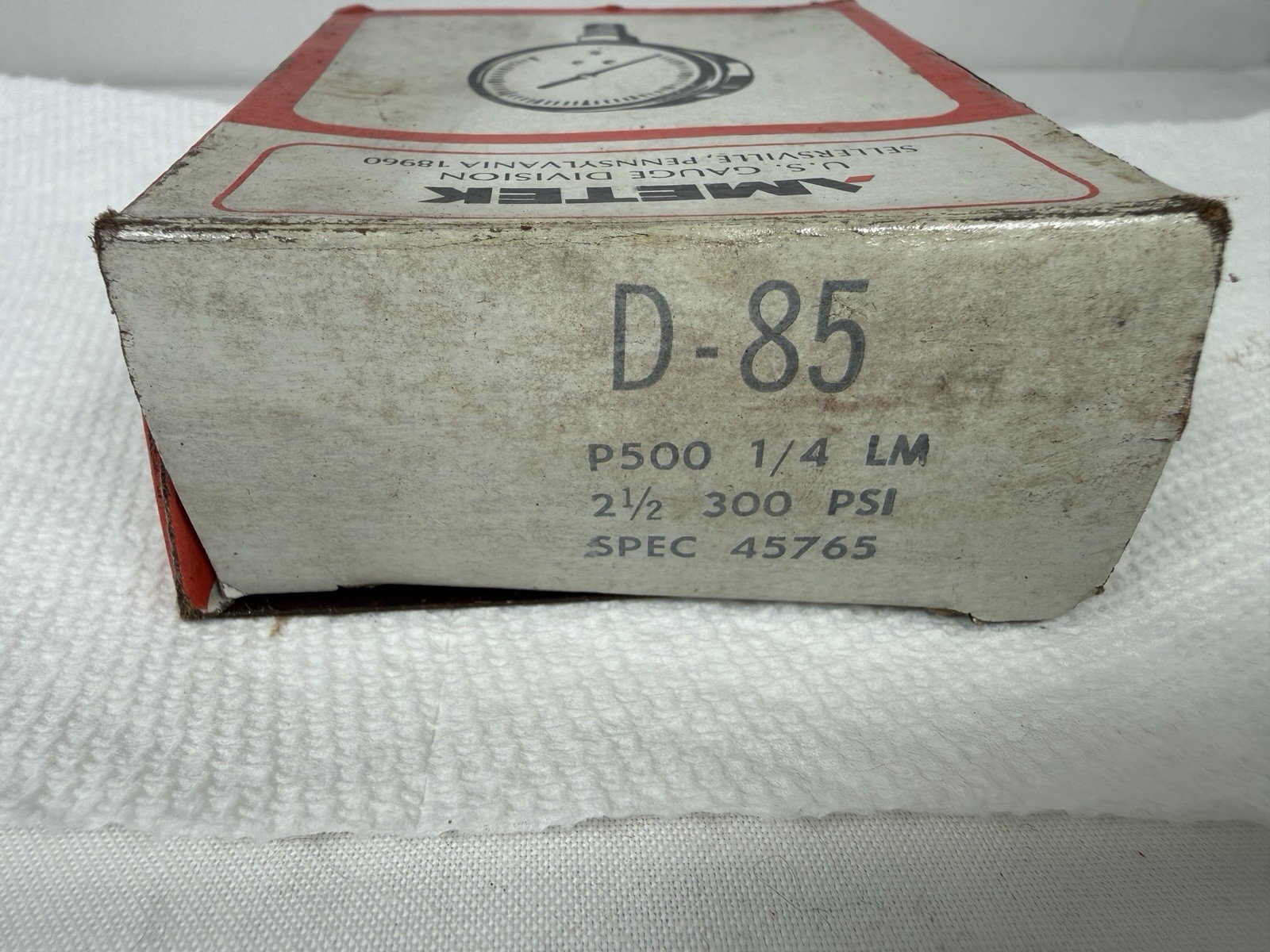 Ametek D-85 P500 Gauge 1/4 LM 2-1/2 300 PSI Spec 45765