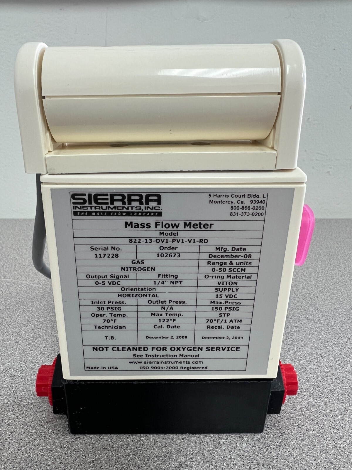 SIERRA INSTRUMENTS MODEL 822-13-0V1-PVI-VI-RD TOP TRAK MASS FLOWMETER NITROGEN