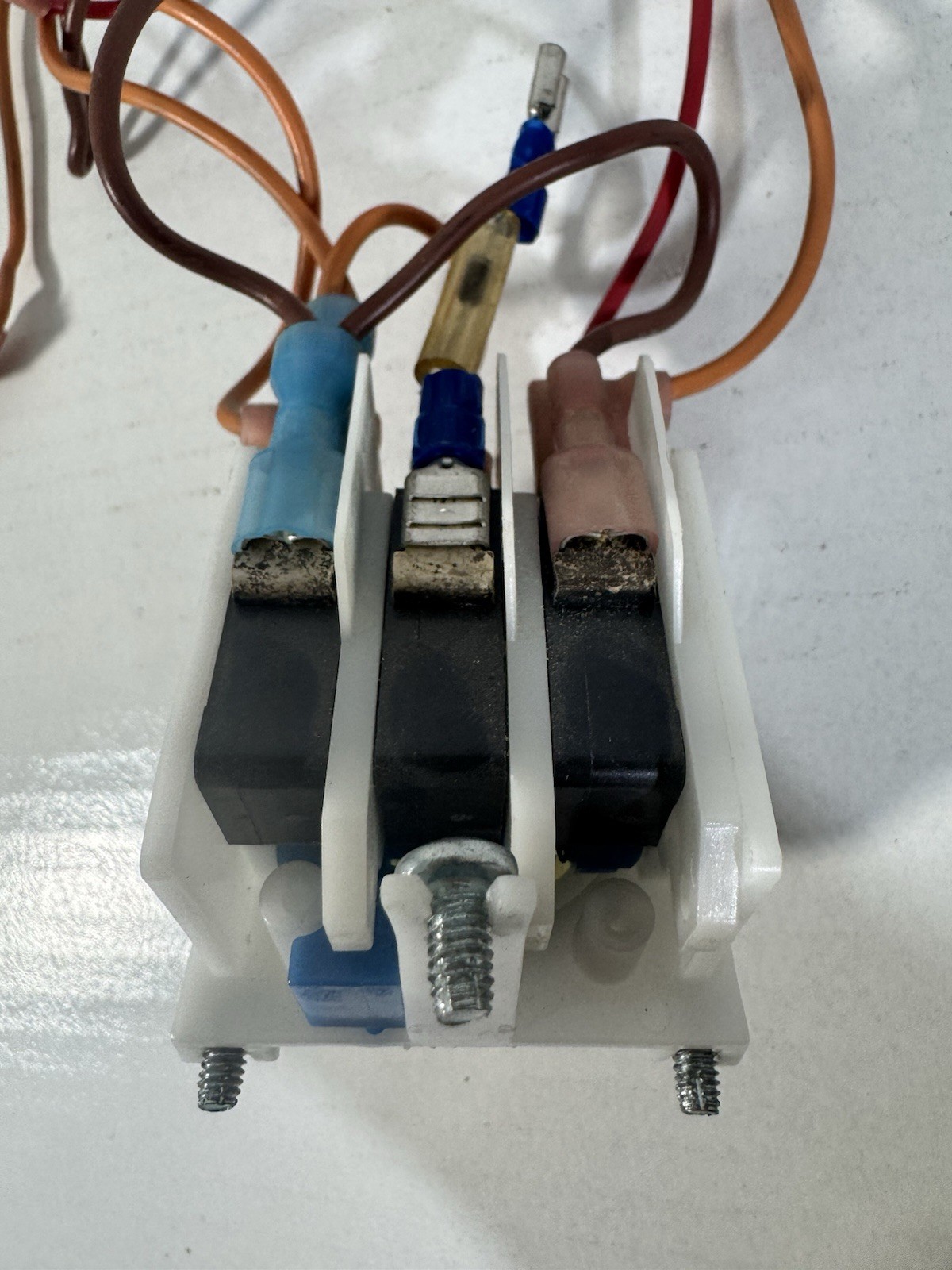 Pres:Air:Trol MCB311A Sequencing Switch Blue Cam, Used With Wires 21A250 Vac,