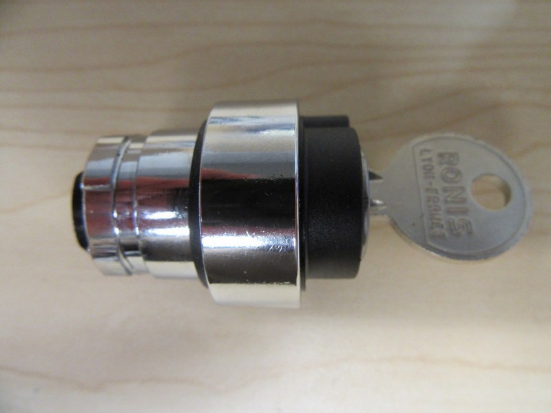 Telemecanique XB2-BG2 Selector Switch (Pack of 3)