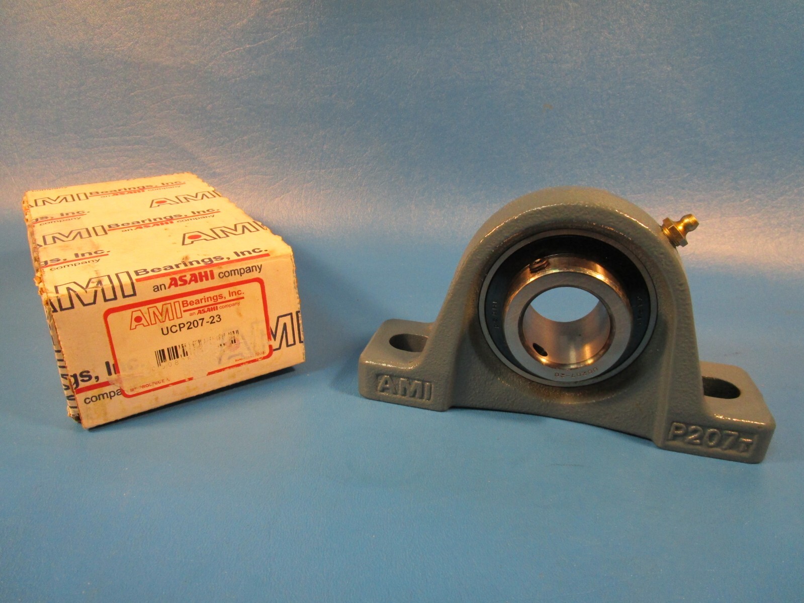 AMI UCP207-23 Pillow Block Ball Bearing Unit – Two Bolt Base, 1-7/16 in Bore