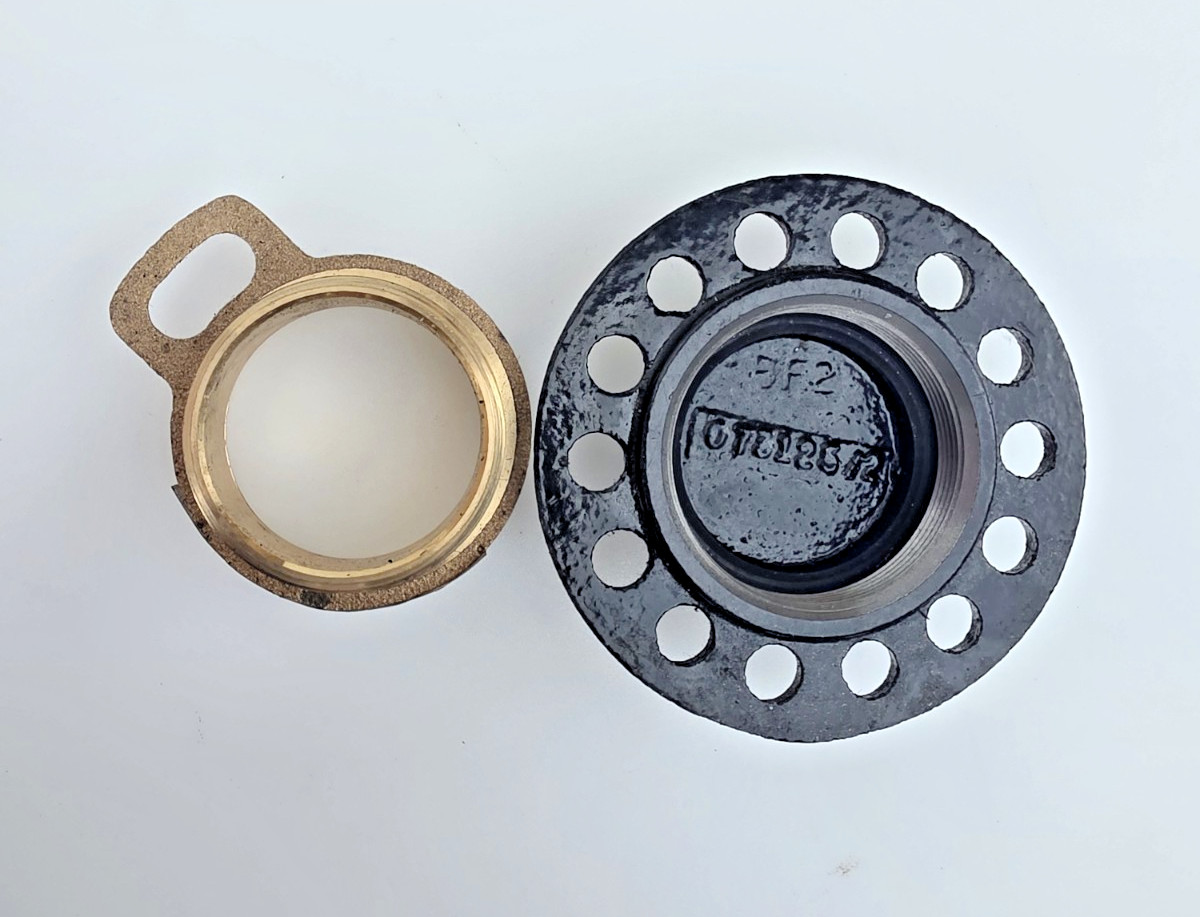 073125/2 MBC 178 Threaded Style Fill Cap Brass Bronze New-Free Shipping