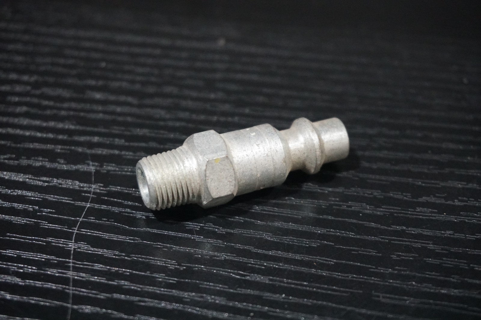 Coilhose 11664 1504 1/4″ BODY SIZE X 1/8″ MALE MPT CONNECTORS, Free Shipping