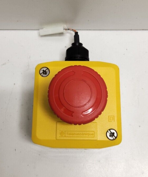 NEW NO BOX! SQUARE D TELEMECANIQUE E-STOP PUSH BUTTON STATION XAL-J174