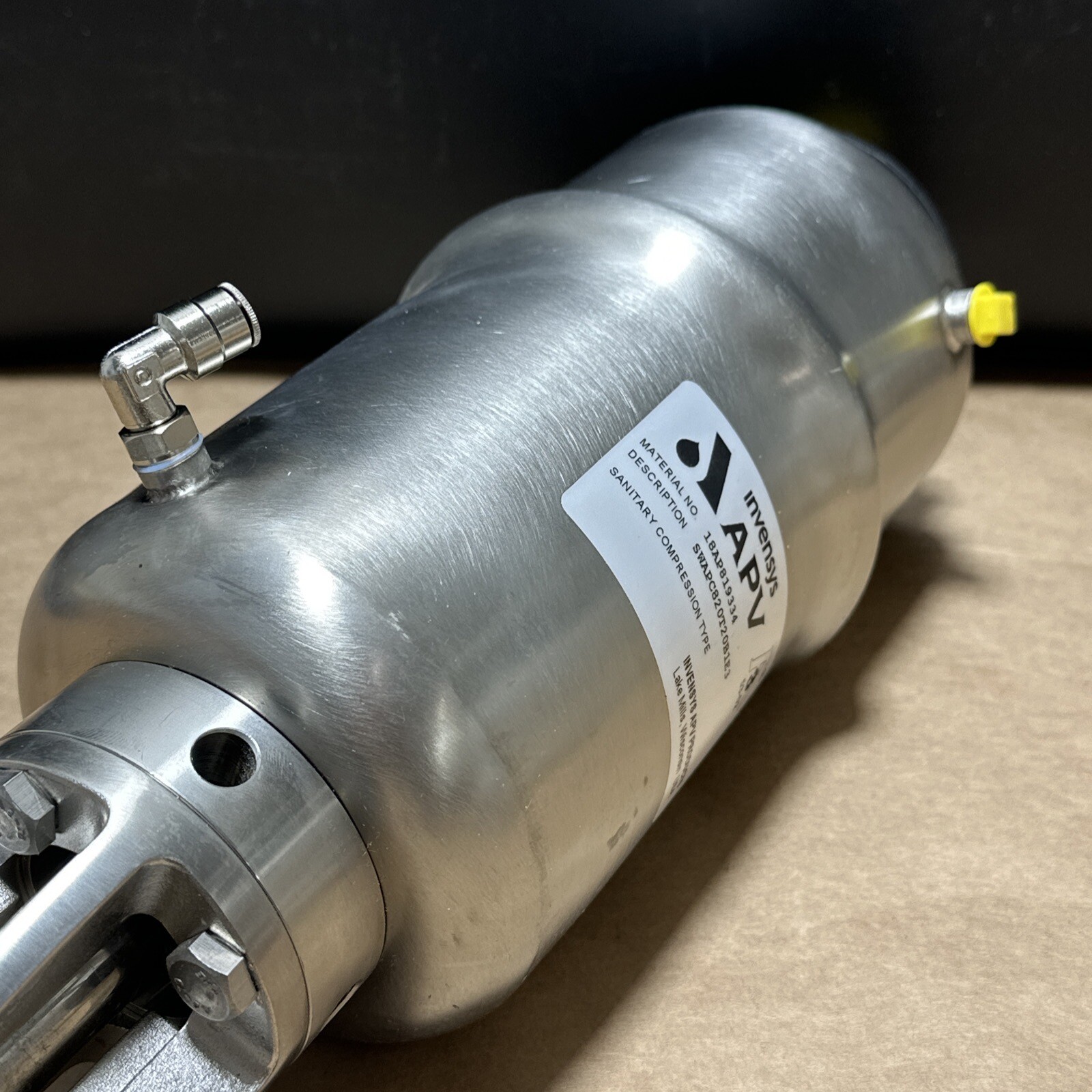 NEW NO BOX – Invensys APV 18AP819334 SWAPC820T20B1E3 Sanitary Compression