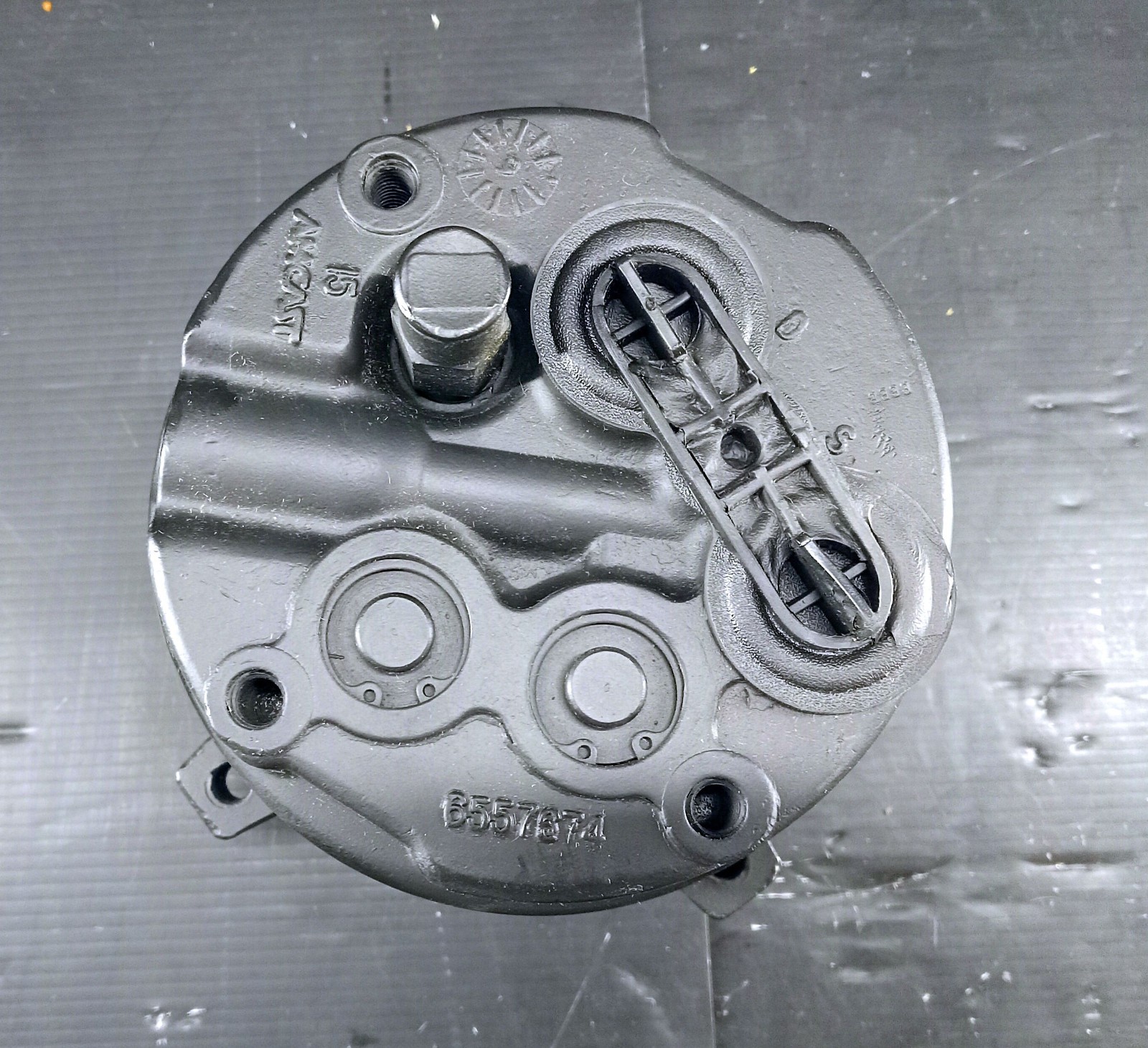 1 NEW AUTOMOTIVE 6557874 A/C COMPRESSOR PUMP NIB ***MAKE OFFER***