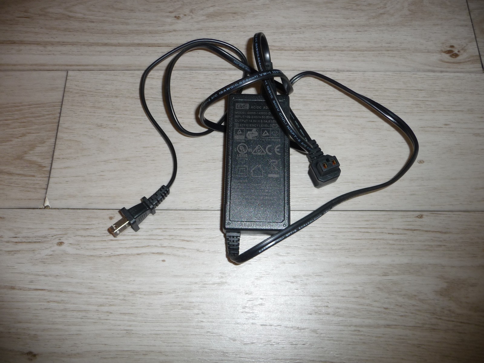 GVE Car Refrigerator Power Adapter GM95-145600-D 14.5V 6.0A 87W 12/24V
