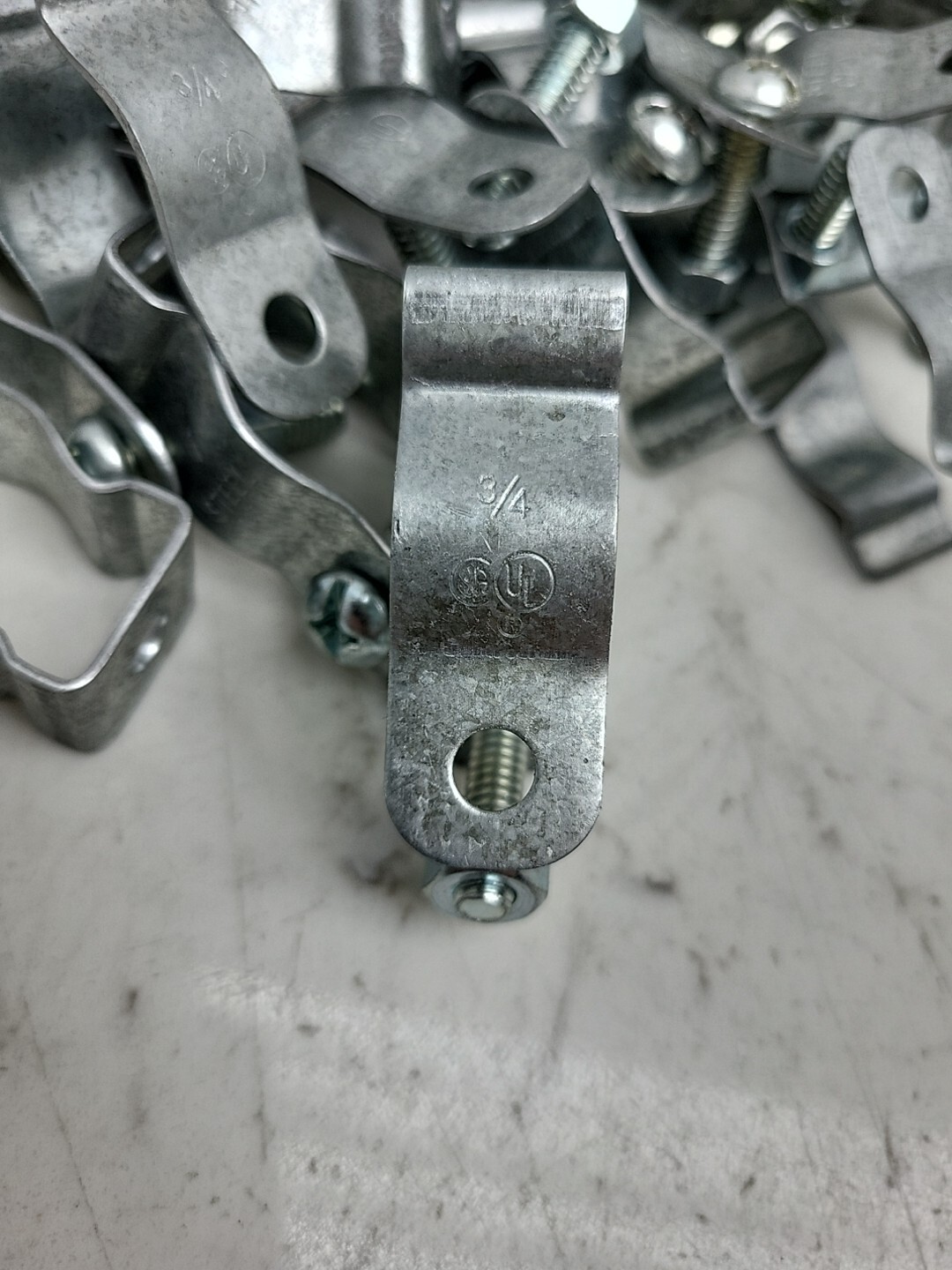 88 Pack Mixed Lot Steel City 6H1-B Conduit Hanger w/ Bolt For 3/4″ Some NOT Galv