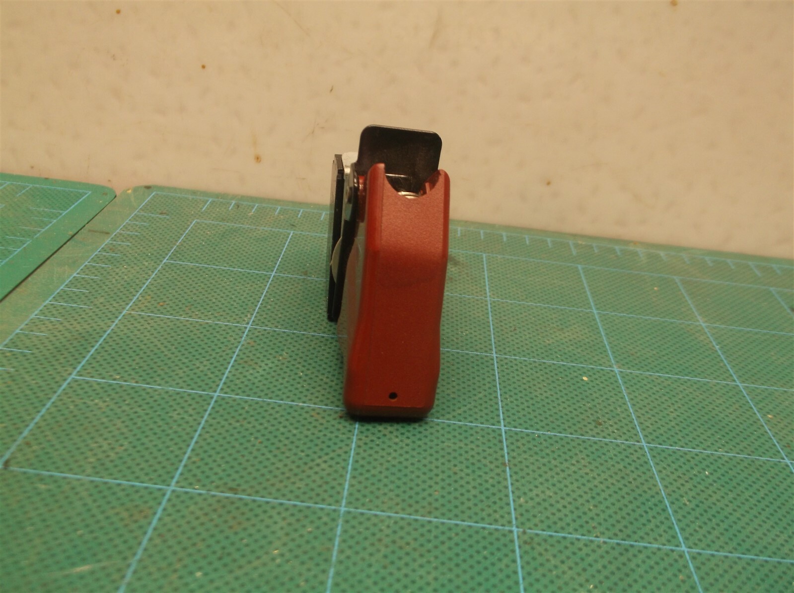 1733 toggle switch with flip up safety cover for. a Doron Precision Systems Dri