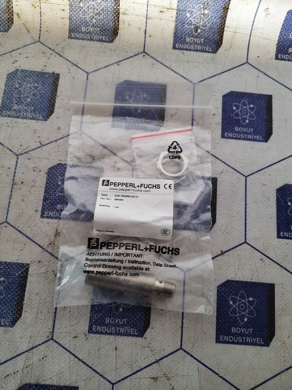 PEPPERL+FUCHS NJ5-18GM50-E2-V1 SENSOR