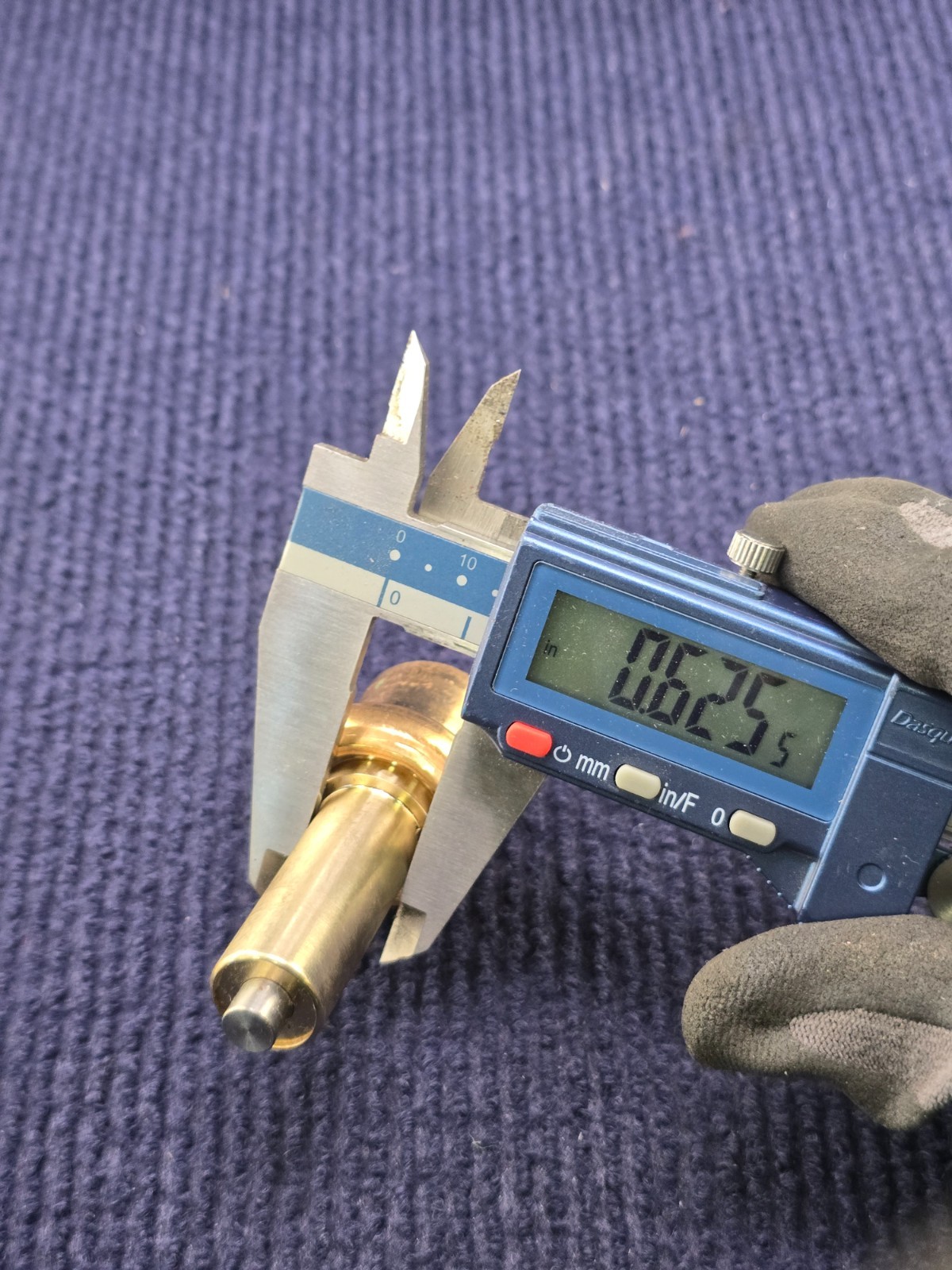 B892 6 D 131 Wax Pellet Thermostatic Expanding Element Actuator 37°C, .28″ Pin