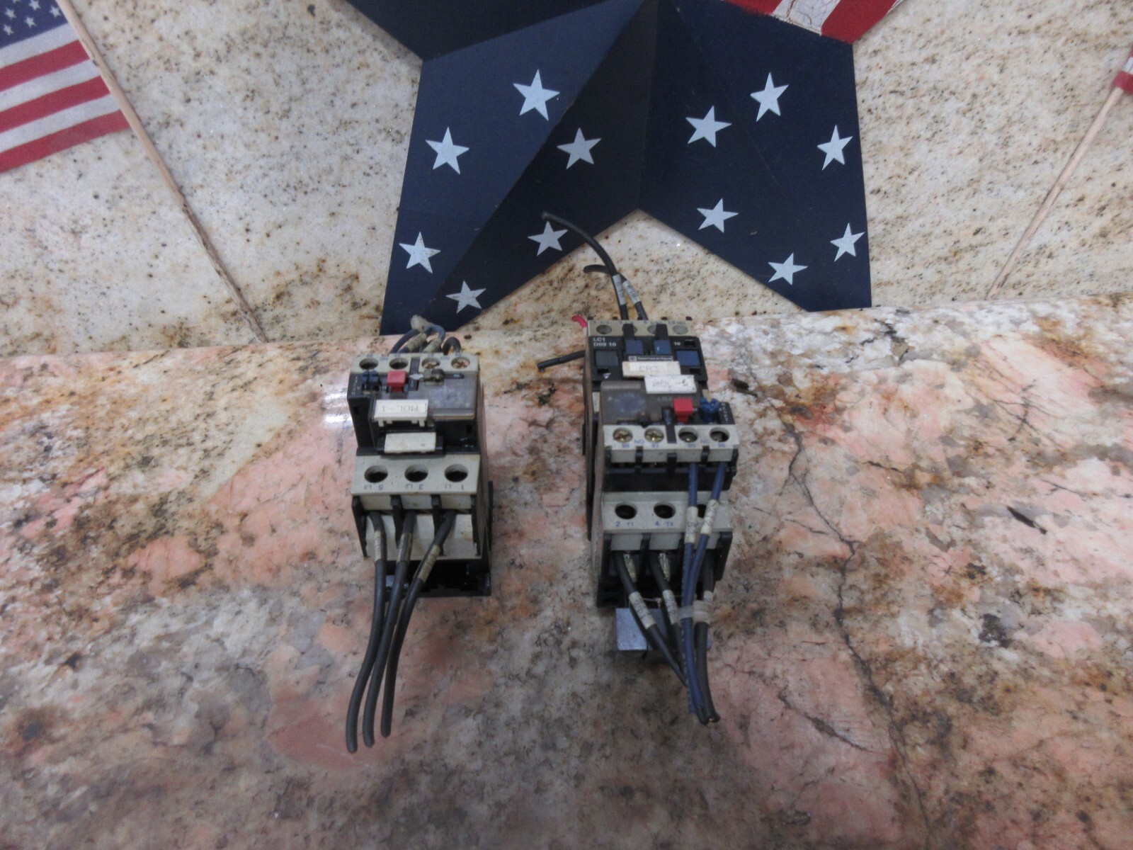 TELEMECANIQUE CONTACTOR LC1 D09 10 CR3 LR2 D13X6 LOT OF 2 PIECES
