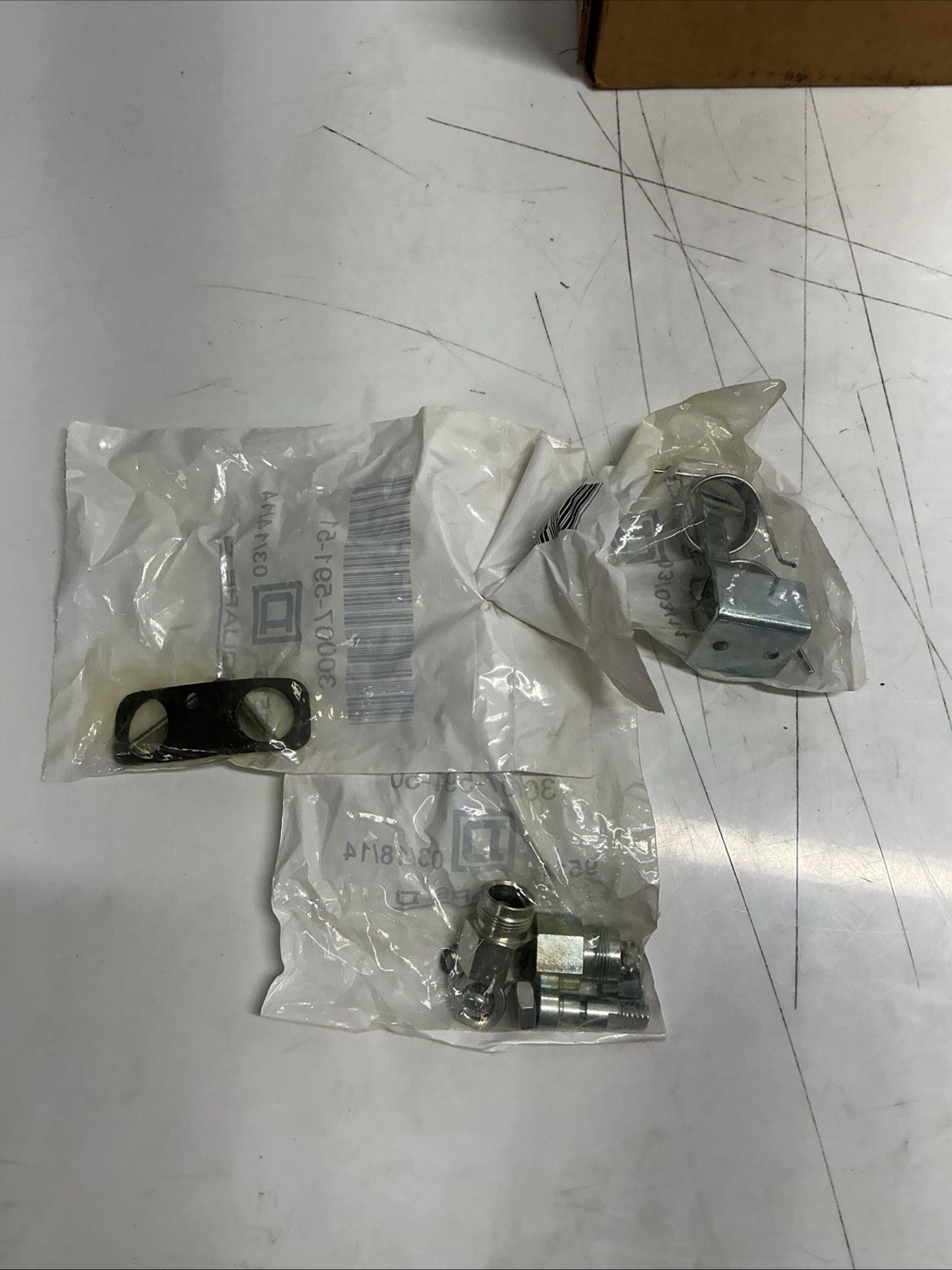 NIB Square D Door Closing Mechanism 9423M4 Ser C Z-868