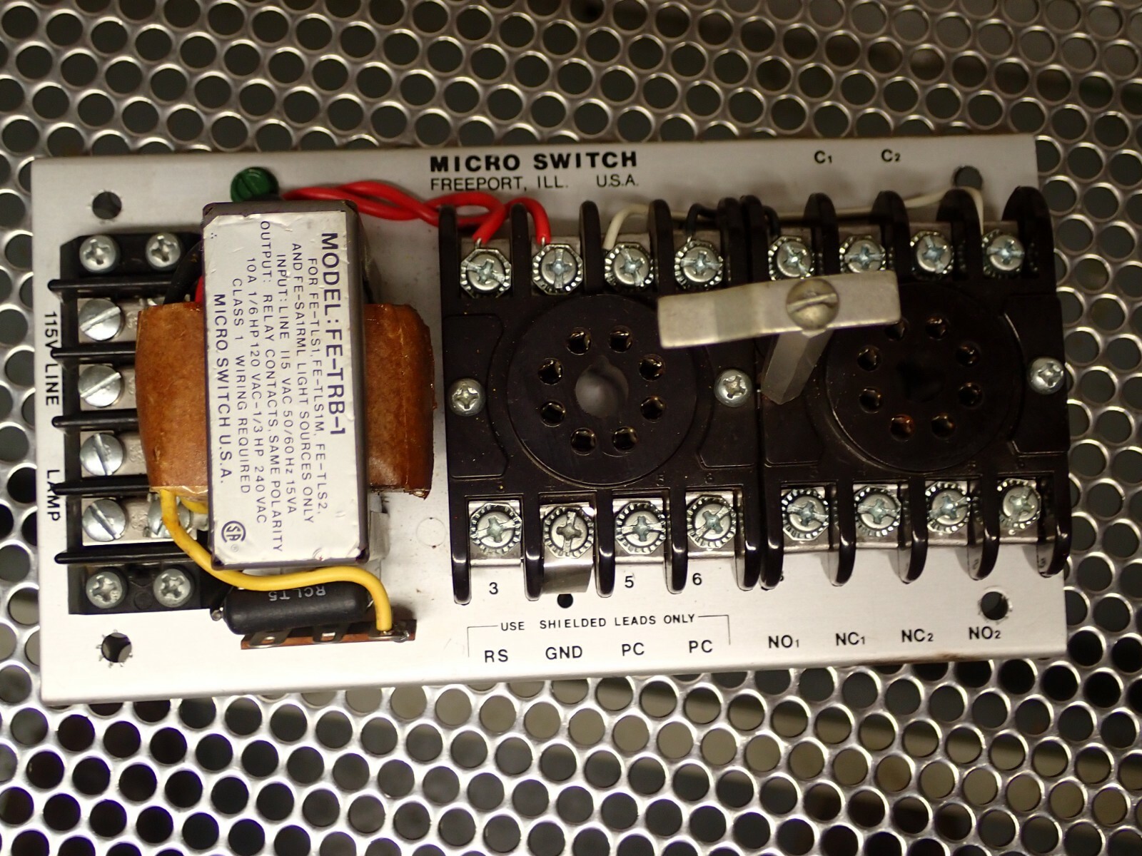 Micro Switch FE-TRB-1 Base 10A 1/6HP 120V-1/3HP 115V NEW SEE PICTURES