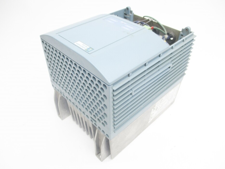 EUROTHERM DRIVE 690PB/0007/400/3/0/0021/US/0/0/0/SHTTL/0 UNMP